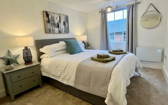 Charming 2B Georgian Flat In Historic Tring