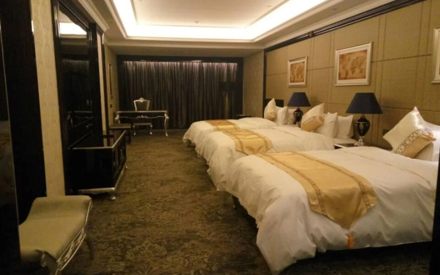 Happy Castle International Hotel