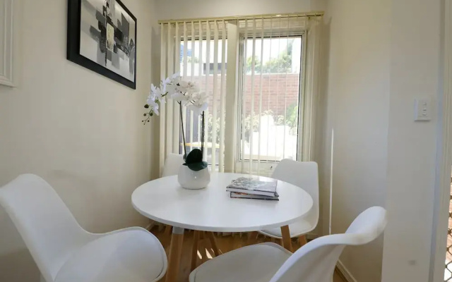 Box Hill Compact Home Small family WiFi
