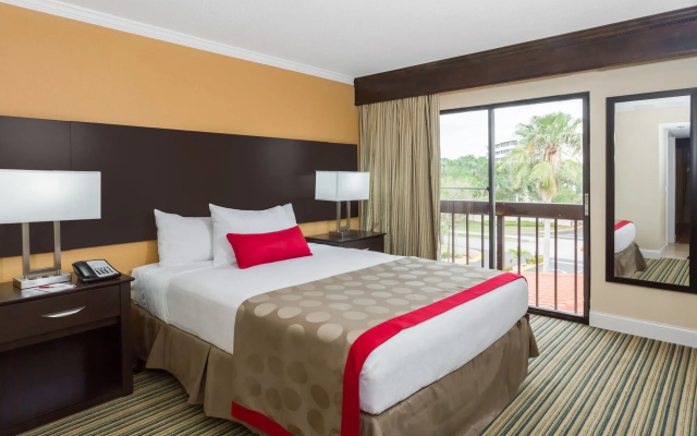 Holiday Inn & Suites Boca Raton - North by IHG
