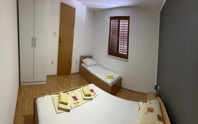 Apartments Leut