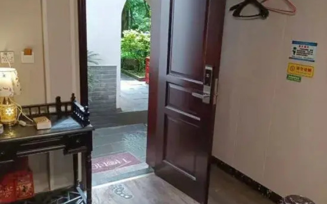 Liuyinlu Hostel