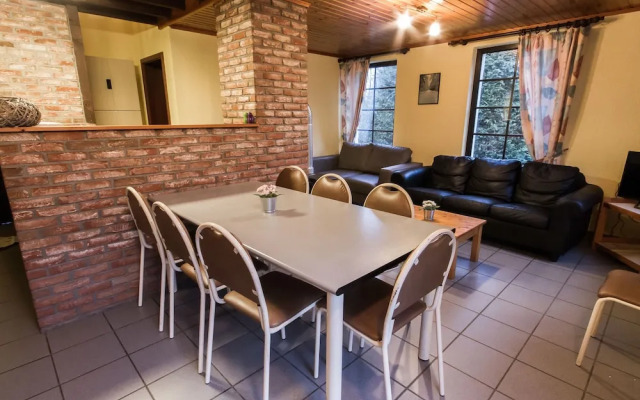 Comfy Bungalow With a Terrace, in the Ourthedal