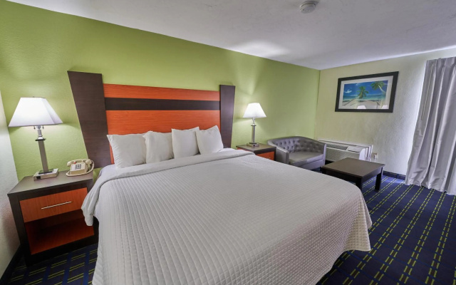 The Mariner Resort Cape Cod by The Red Collection