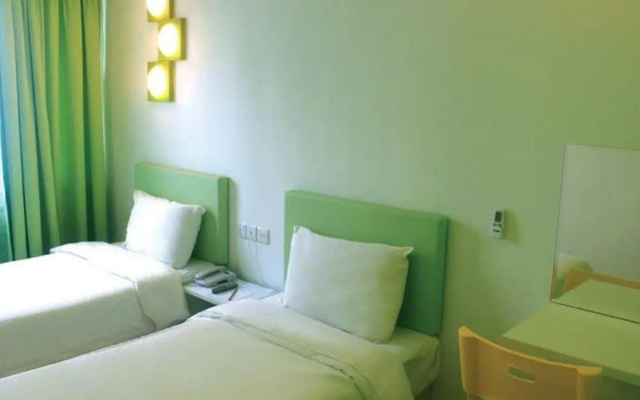 YY38 Hotel