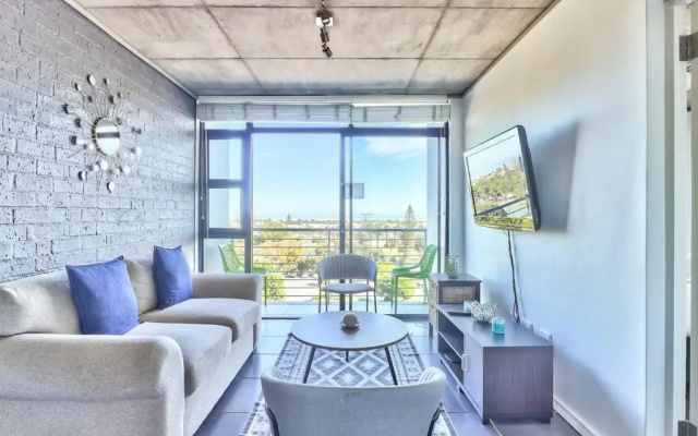 2 Bedroom Secure Pool Strong Wifi