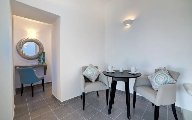Remvi Suites