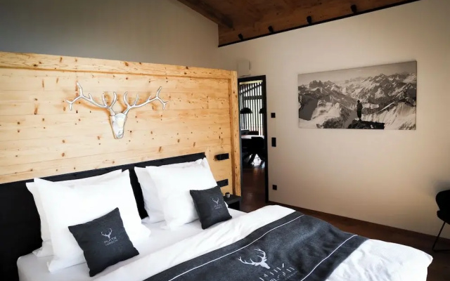 Platzhirsch First Class Living