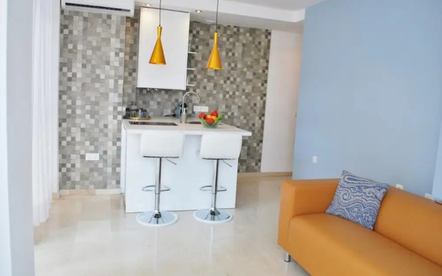106614 - Apartment In Malaga