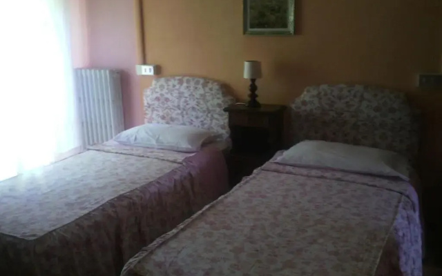 Villa Montrona RR