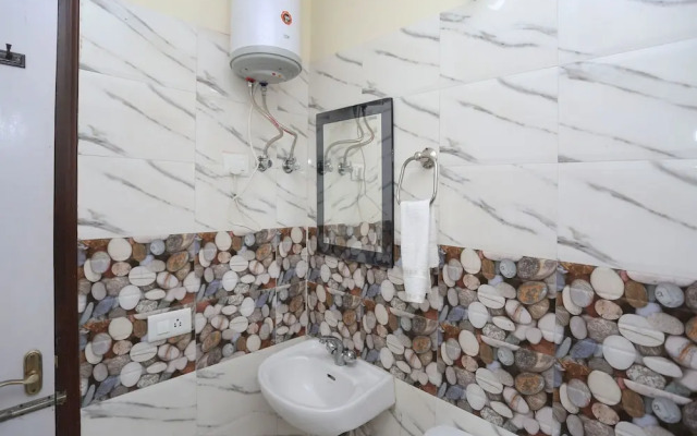 OYO 12265 Home 2BHK Naini Paradise Bhowali Ramgarh