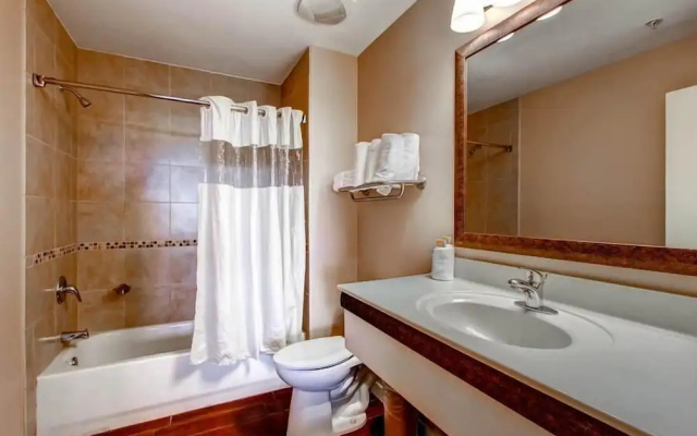 Origin at Seahaven 825