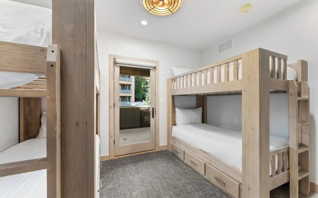 Ina's Way Townhomes, Unit B
