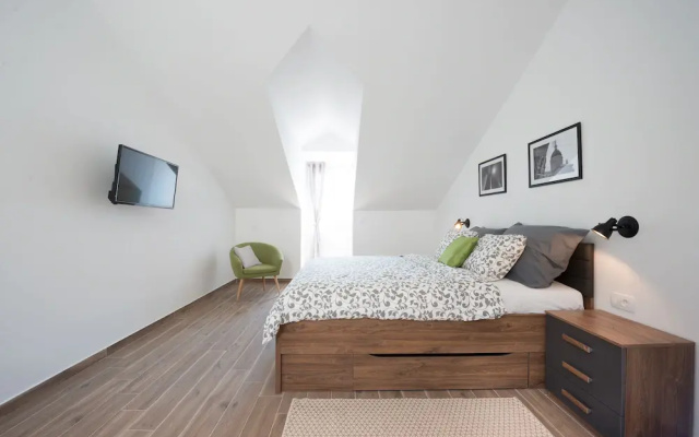 Apartment Horizon