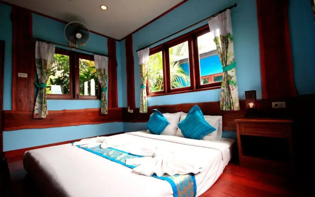 Baan Po Ngam Resort