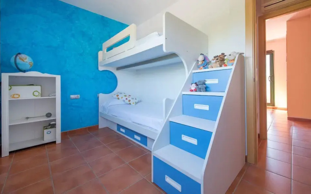 Modern House For Families (R77)