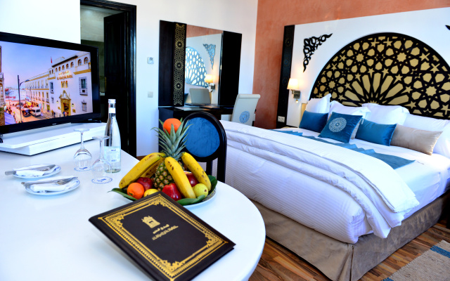 El Minzah Hotel