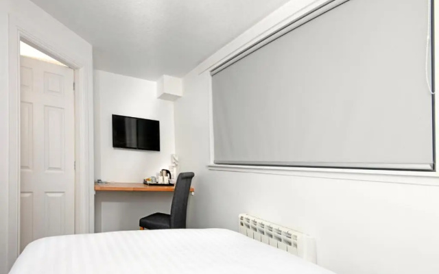 Corner House Hotel