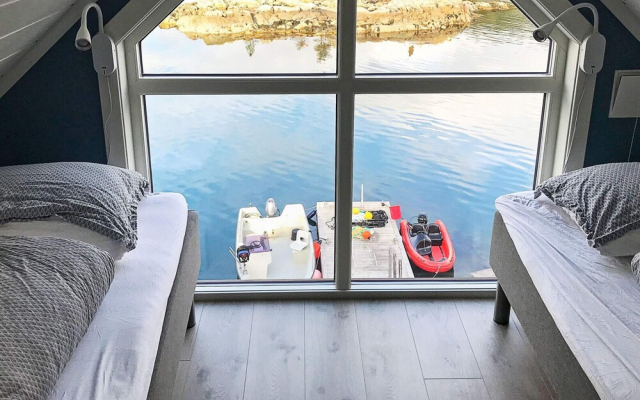 8 Person Holiday Home in Urangsvag