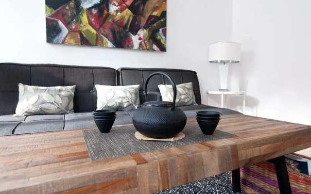 Two Bedroom Apartment in the Plateau