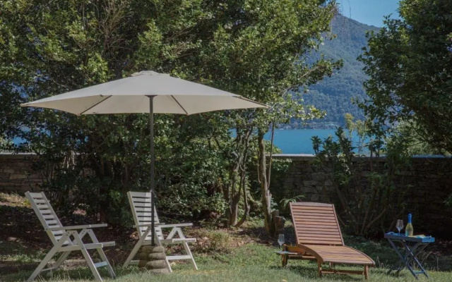 Villa Selva Luxury Lakeview Apartment