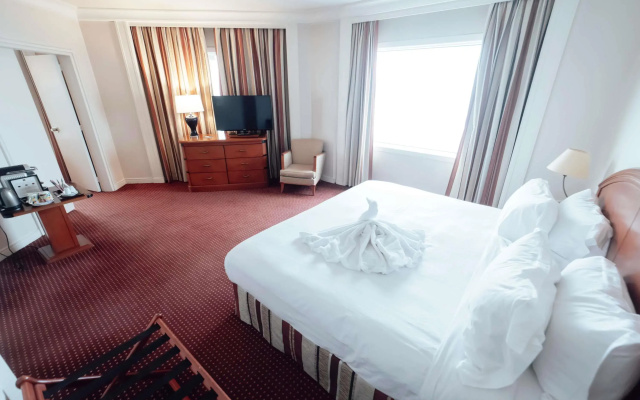 Отель Pullman Bucharest World Trade Center