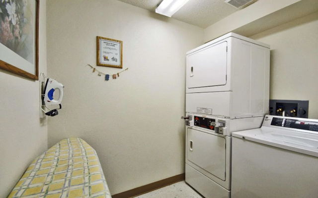 Super 8 by Wyndham Kirksville-University Area