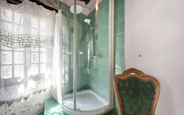 Le Petit Chateau