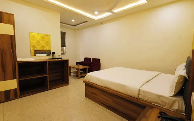 Hotel Silver Oaks Inn Mathura
