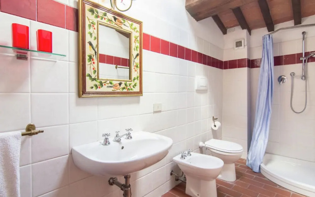 Spacious Farmhouse in Ghizzano Italy with Pool