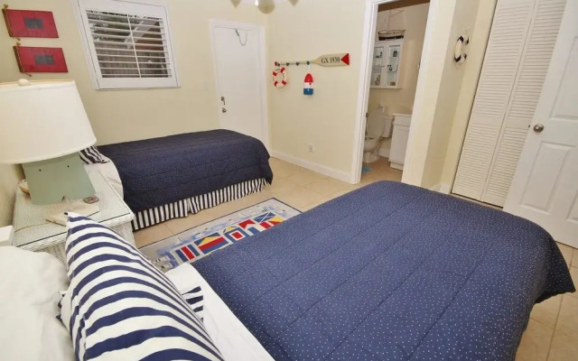 Seaside Hideaway Apartment 3