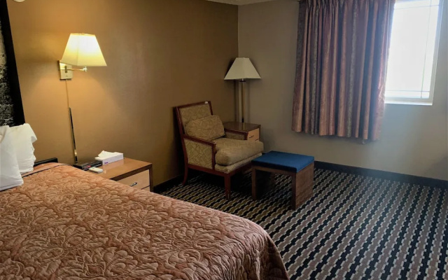 Super 8 by Wyndham Yankton