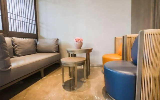 Gelaiden S Hotel (Dongfang High-Speed Railway Station)