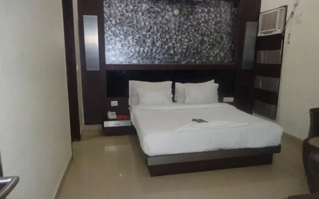 Cartel Palace