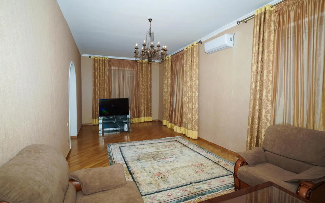 Tour house (Тур Хаус) гостевой дом