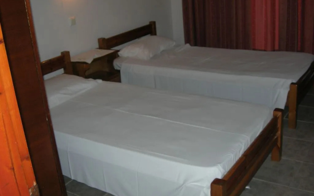 Amadeus Hawai Studios & Apartments