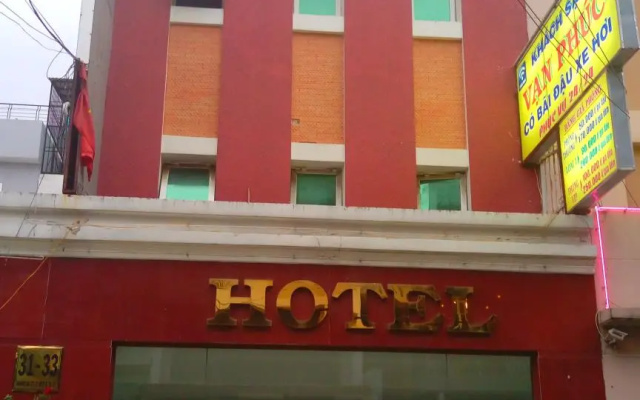 Van Phuc Hotel