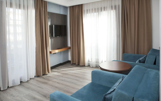 Buca Mat Hotel By Tahtali