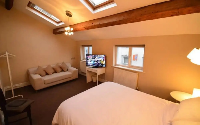 FG Aparthotel Cannon Street