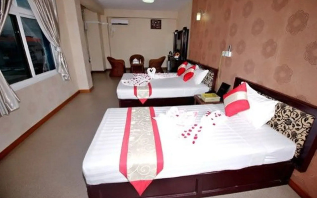 Diamond Crown Hotel