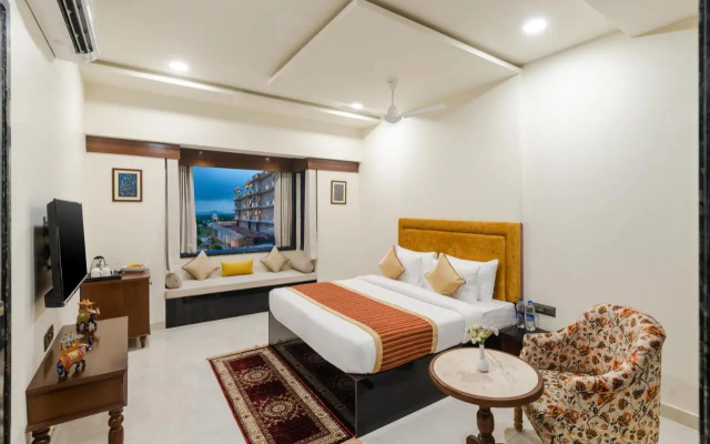 Traavista Aravali Mahal