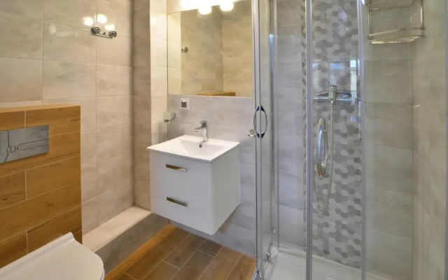 Apartment in Kolobrzeg With Parking Space