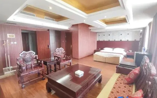 Jijia Business Hotel (Hailin High-Speed Railway North Station)