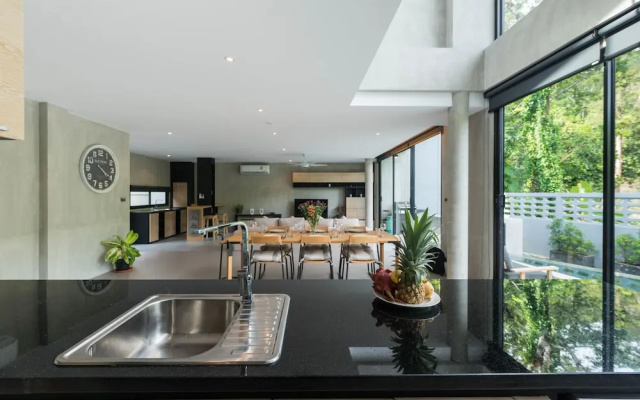 Luxury 3 Bedroom Pool Villa Angle