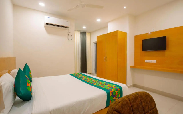 Treebo The Living Tree Khairatabad
