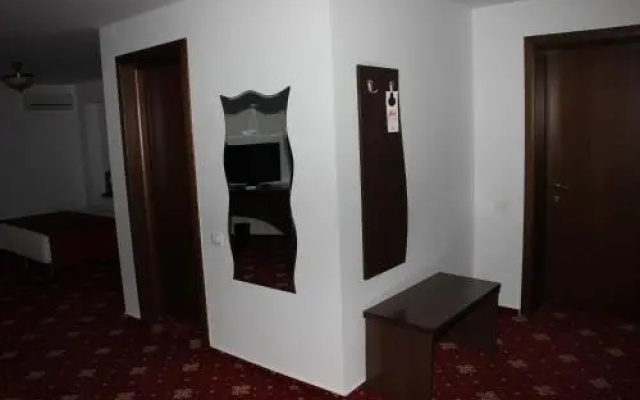 Hotel Royal 2