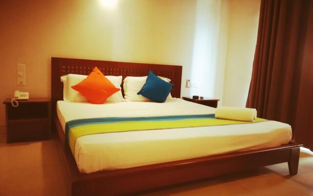 Lafala Hotel & Service Apartment вид на фасад