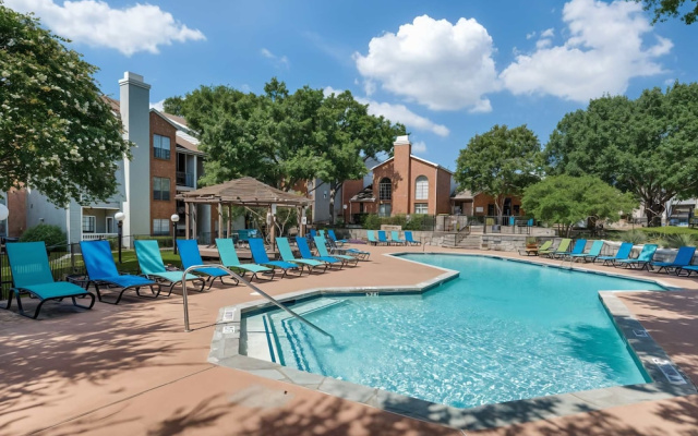 Irving Apartments