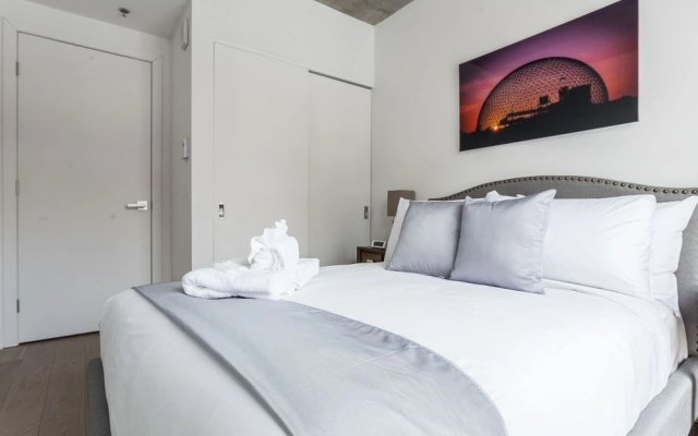 Industrial 2BR in Old Montreal