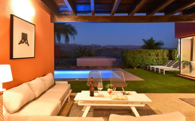 Par 4 Villa 19 with Pool Salobre